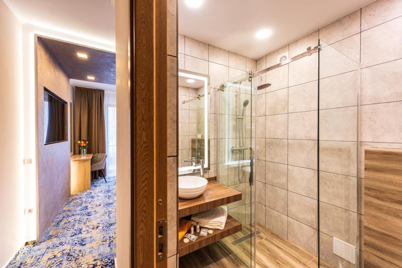 Hotel Tusnad バイレ・トゥシュナド エクステリア 写真