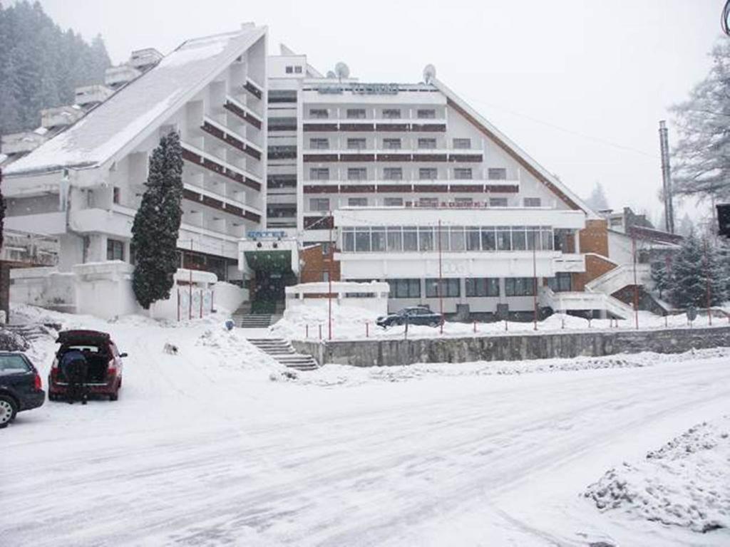 Hotel Tusnad バイレ・トゥシュナド エクステリア 写真