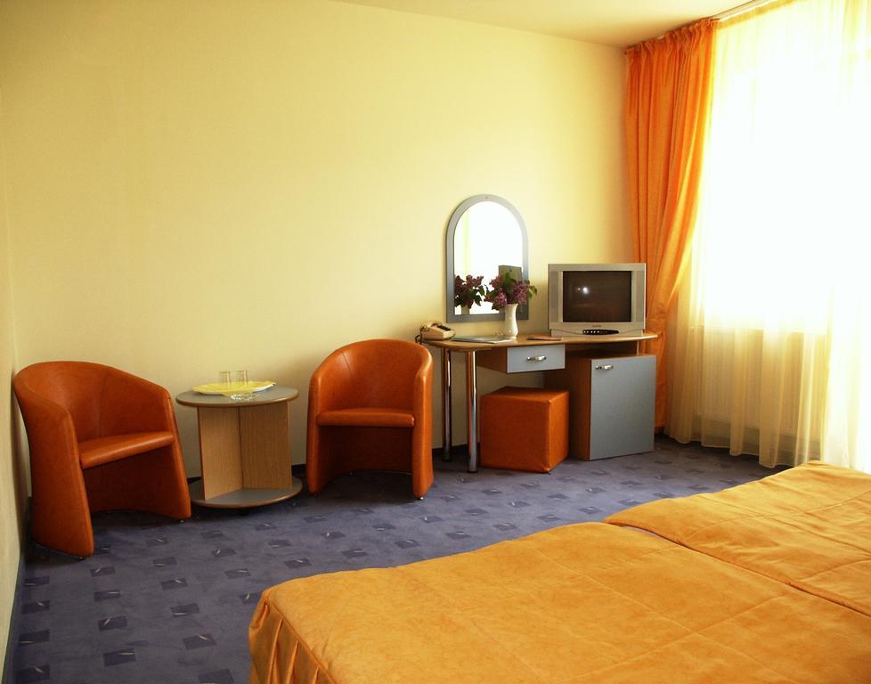 Hotel Tusnad バイレ・トゥシュナド 部屋 写真